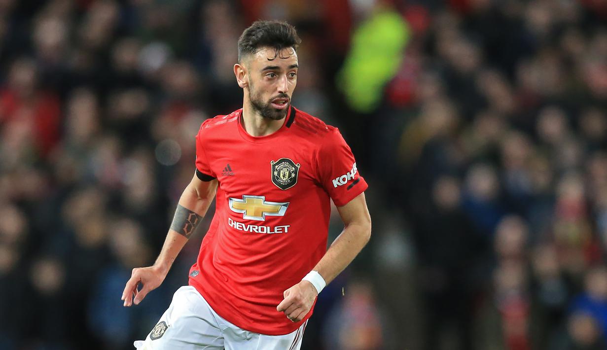 2. Bruno Fernandes - Gelandang berusia 26 tahun ini menjadi pemain kelima Portugal yang membela Manchester United. Bruno Fernandes dilabuhkan Manchester United dari Sporting pada januari 2020 dengan transfer mencapai 55 juta euro. (AFP/Lindsey Parnaby)