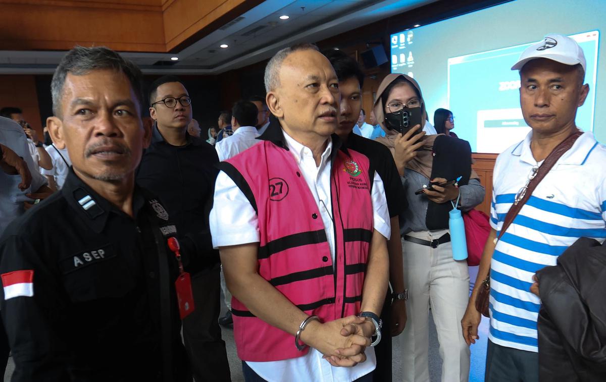 FOTO: Dua Eks Pejabat Pertamina Divonis 6 Tahun dalam Kasus Korupsi Tata Kelola Minyak Mentah Pertamina