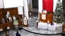Umat Kristiani mengikuti misa Natal di Gereja Immanuel, Jakarta, Kamis (24/12/2020). Misa Natal di Gereja Immanuel menerapkan protokol kesehatan ketat untuk pencegahan penyebaran COVID-19. (Liputan6.com/Angga Yuniar)