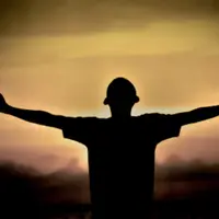 (Ilustrasi) Untuk menghidupi keluarga, bocah ini merantau jualan siomay bakar. | Sumber Foto: vebma.com