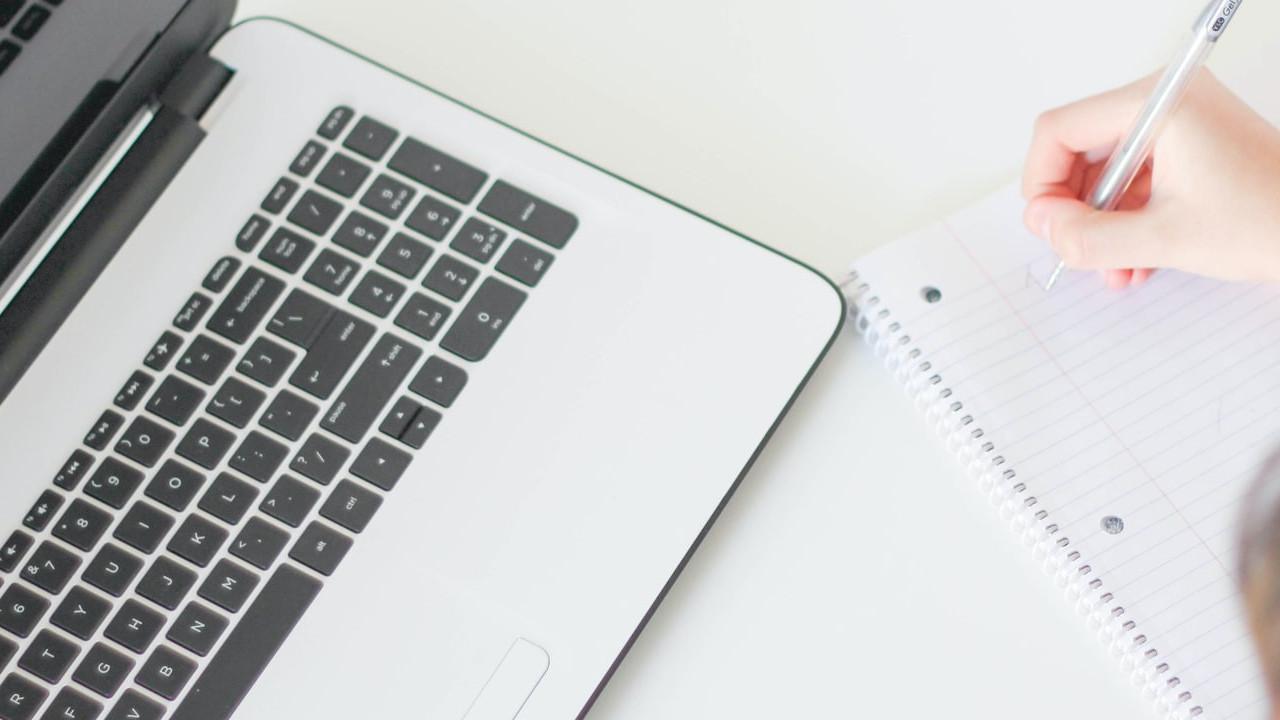 Ilustrasi Laptop