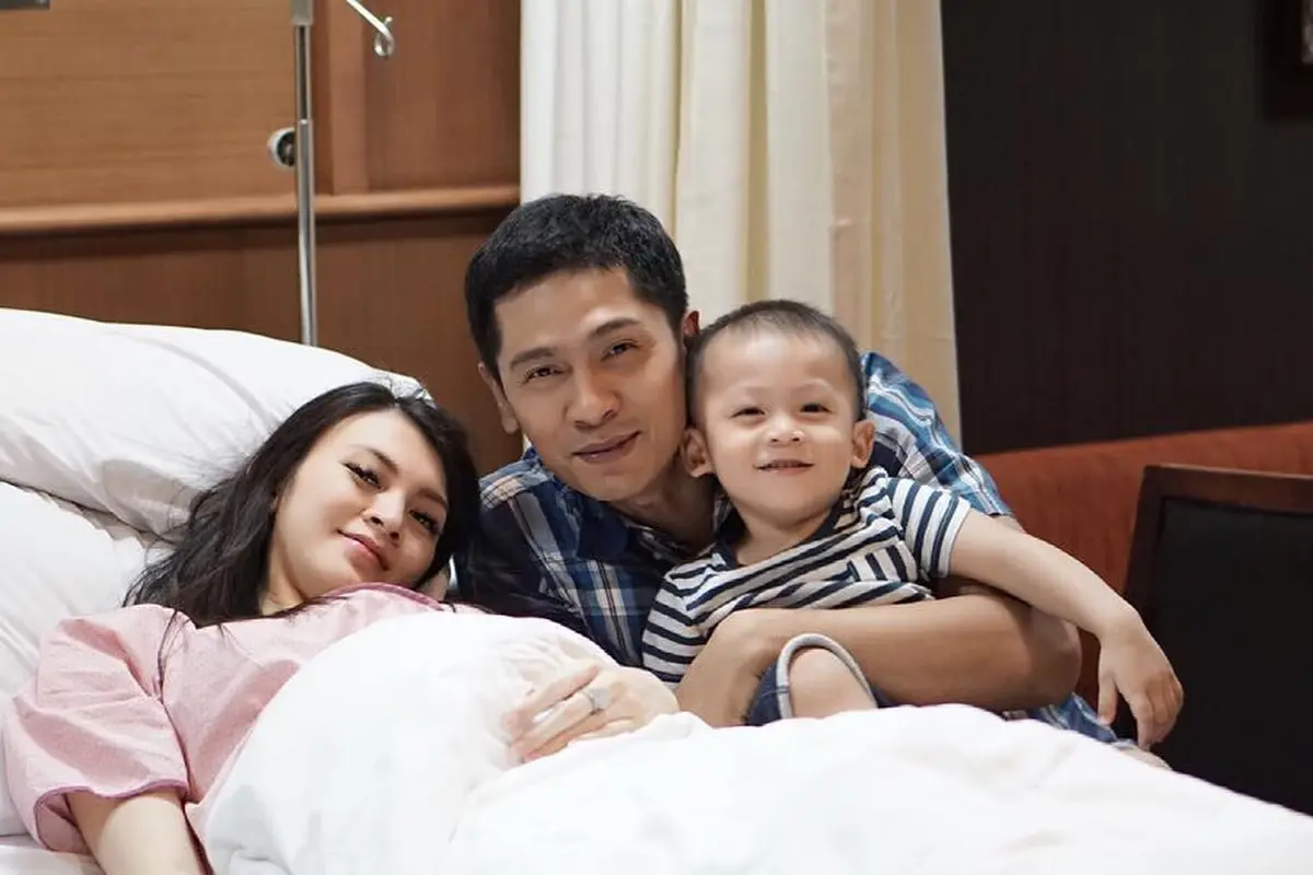 [Bintang] Donita dan Adi Nugroho