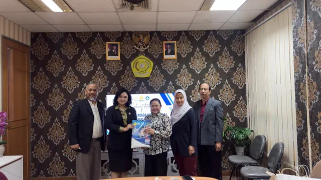 Atase Pendidikan dan Kebudayaan (Atdikbud) KBRI Manila, Nina Yulianti, melakukan kunjungan resmi ke Universitas Persada Indonesia YAI untuk memperkuat peran perguruan tinggi Indonesia dalam diplomasi pendidikan di kawasan ASEAN. (Istimewa)