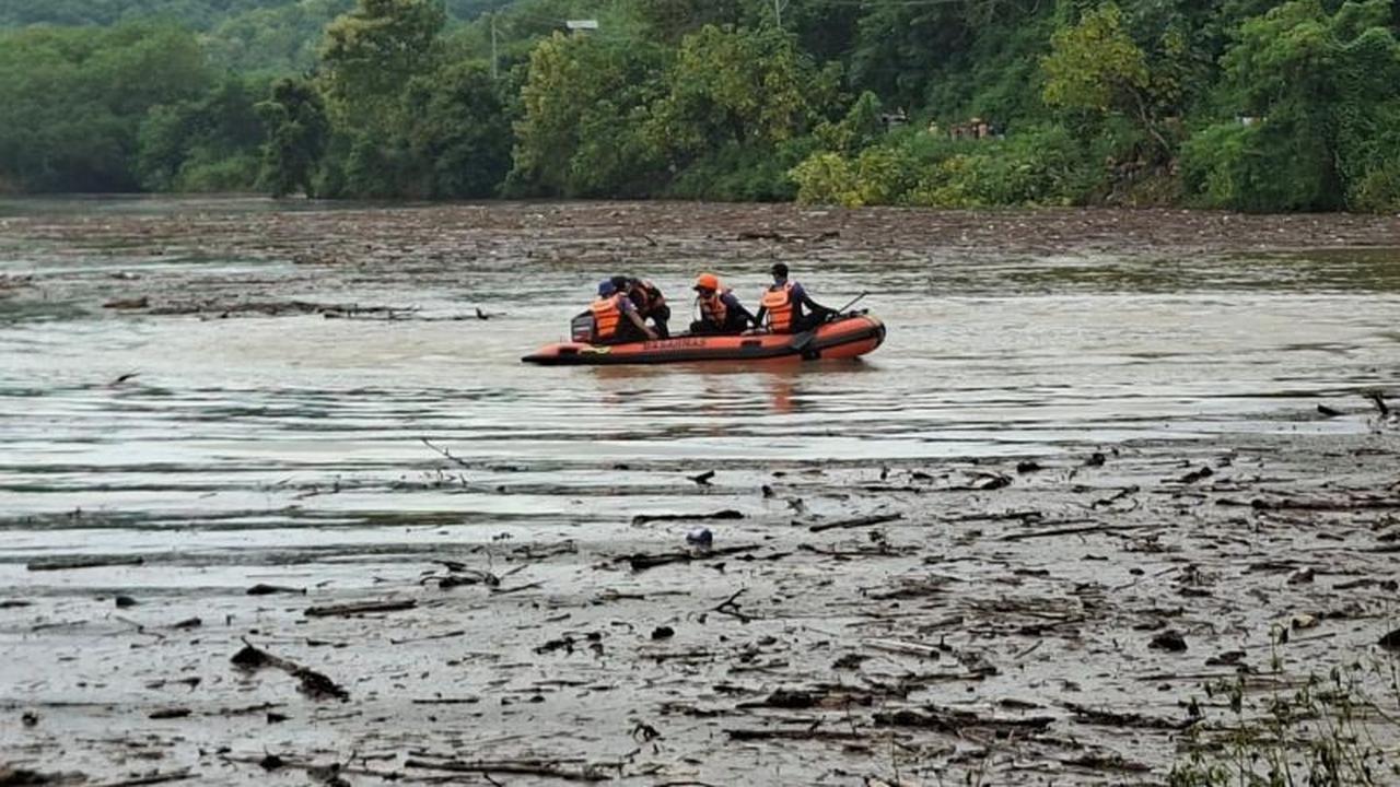 Tim SAR Temukan Jenazah Petani Korban Banjir di Dam Sumi Bima Setelah Tiga Hari Pencarian