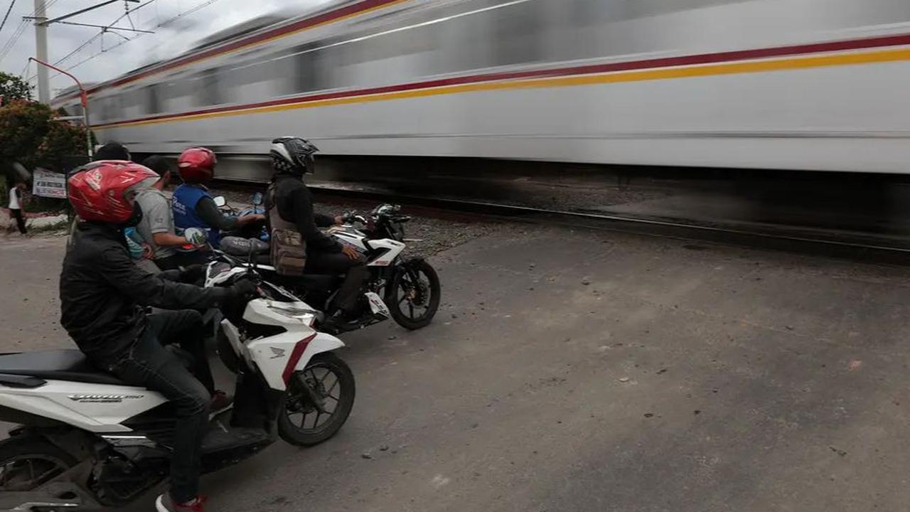 Bahaya Perlintasan Tanpa Palang Pintu