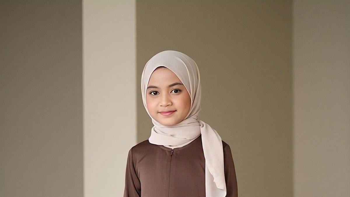 Inspirasi 7 Model Gamis Anak Polos, Nyaman dan Menggemaskan