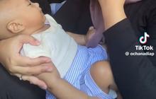 Viral Momen Seorang Ibu Pamit Kerja Pada Anaknya usai 3 Bulan Cuti Melahirkan, Bikin Haru