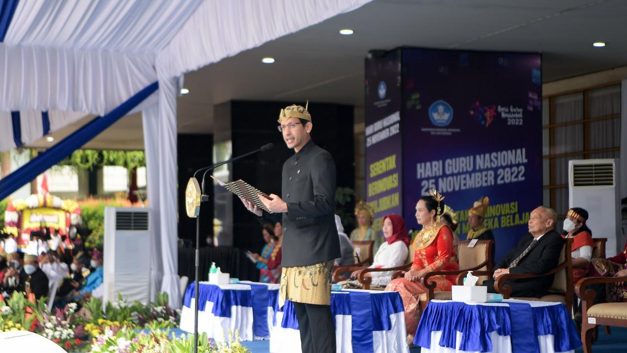 Mendikbudristek Gelorakan Semangat Inovasi Pendidikan di Peringatan Hari Guru Nasional 2022