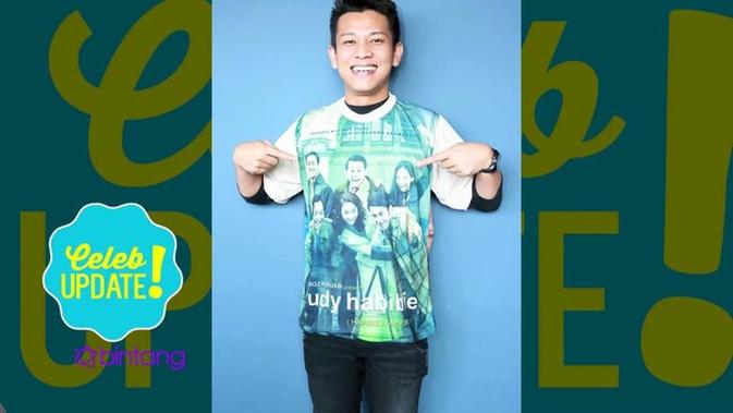 Cerita Boris Bokir Saat Jadi Orang Batak Buta Warna Di Film Rudy Habibie Video Fimela Com