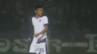 Sirvi Arvani mencetak gol kemenangan Persita atas BaBel United 0-1 pada Liga 2 2019 di Stadion Depati Amir Pangkal Pinang, Rabu (7/8/2019). (Bola.com/Gatot Susetyo)