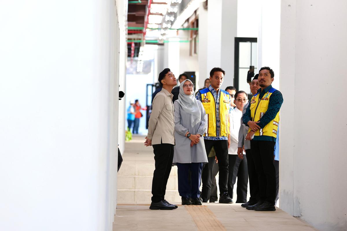 Tinjau Pasar Banyuwangi, Wapres Gibran Optimistis Perdagangan Makin Bergairah