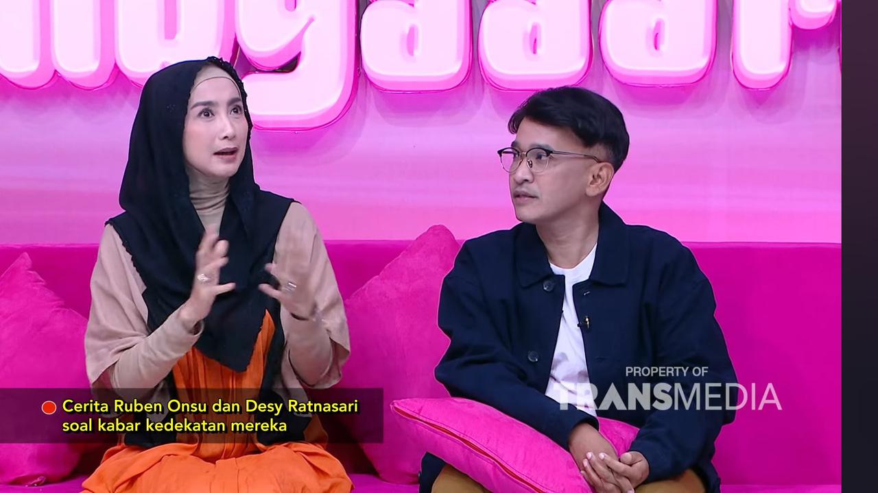 Sikap Gentleman Ruben Onsu Nyetir Mobil Sendiri Jemput Desy Ratnasari, Akhirnya Jawab Isu Pacaran