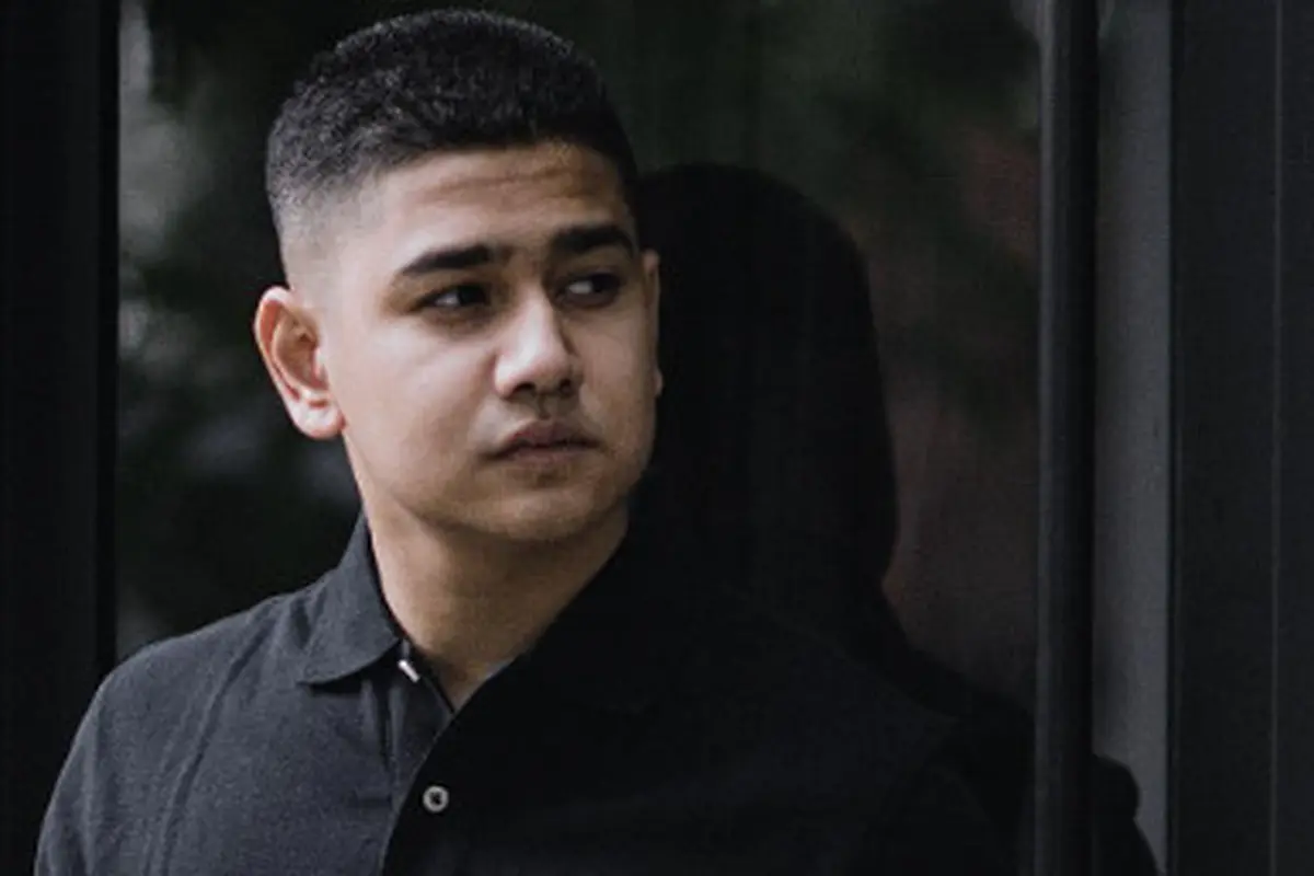 Ubah Gaya Rambut Model French Crop, Ini 6 Potret Terbaru Syakir Daulay Bikin Pangling
