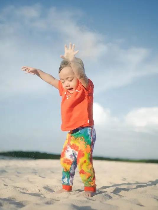 "Happy happy Cipung," tulis Raffi dalam keterangan foto yang diunggahnya [instagram/raffinagita1717]