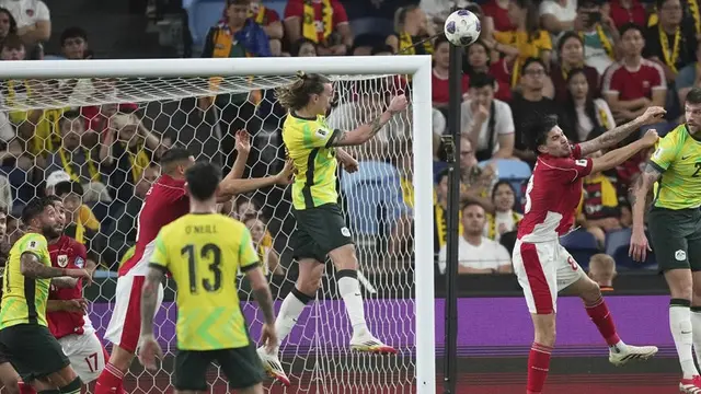 Jackson Irvine ketika mencetak gol pada laga Australia vs Indonesia di  Kualifikasi Piala Dunia 2026 (c) AP Photo/Mark Baker