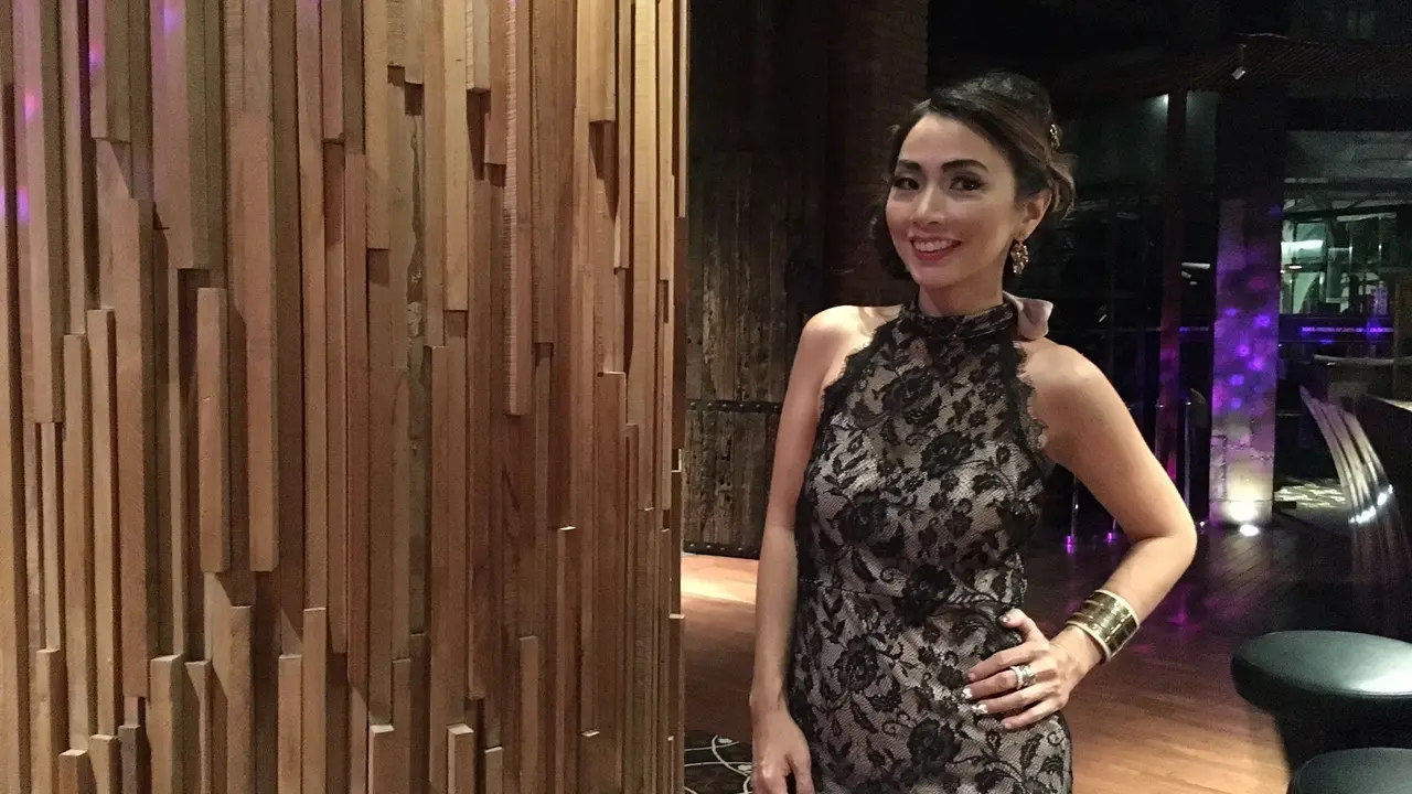 Finalis Mrs World dari Indonesia Imelda Budiman.