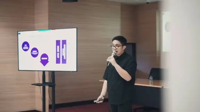 Belajar Bareng, Ini 7 Momen Umay Shahab Jadi Dosen Tamu di Vokasi Universitas Indonesia