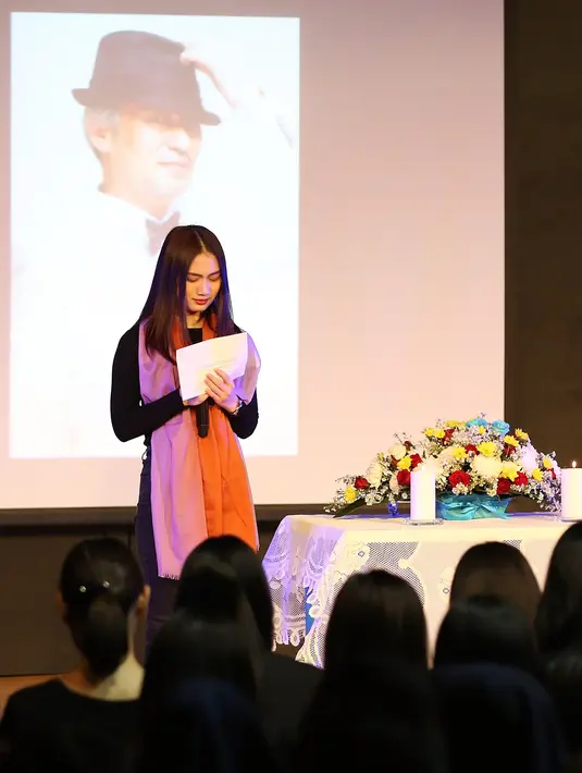 Dengan raut wajah yang begitu sedih, Melody mengenang sosok Jiro tidak hanya sebagai seorang manajer. Menurutnya, Jiro adalah orang yang sangat baik dan menyayangi para member JKT48. (Bambang E. Ros/Bintang.com)