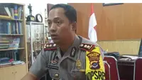 Polisi mengamankan seorang pria berinisial WA (46) di Jalan Lamtoro Centrum, Kelurahan Nangameting, Kecamatan Alok Timur, Kabupaten Sikka, NTT Jumat, (18/5/2018), sekitar pukul 08.00 wita.