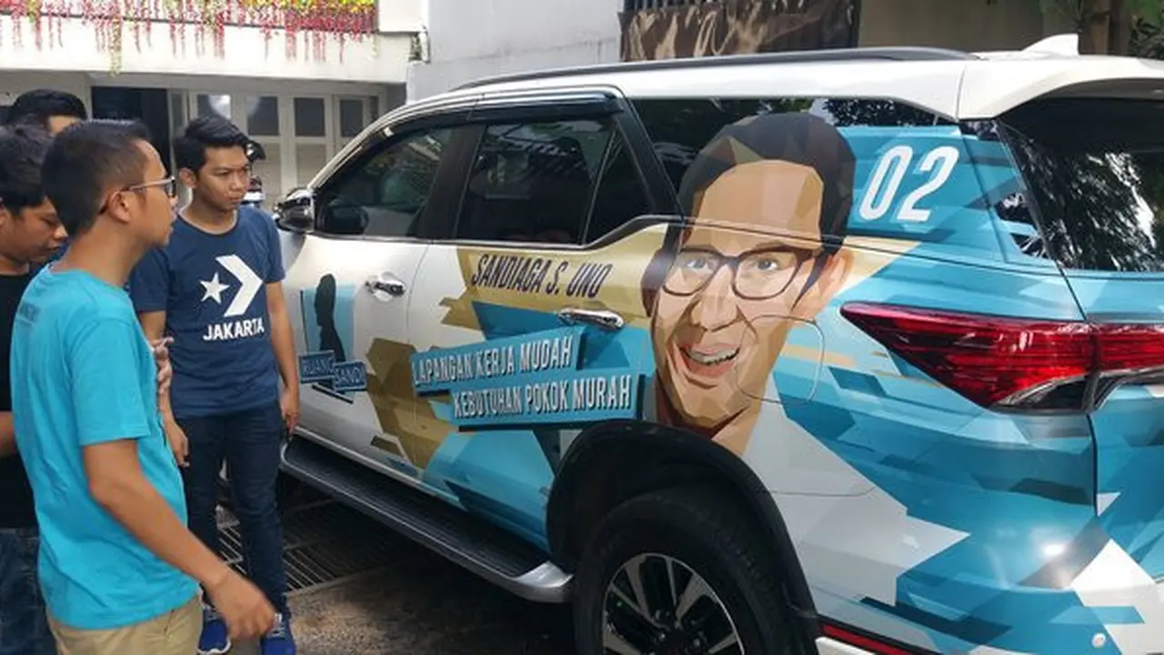 Mobil RuangSandi akan berkeliling menemui warga membagikan kotak harapan (Istimewa)
