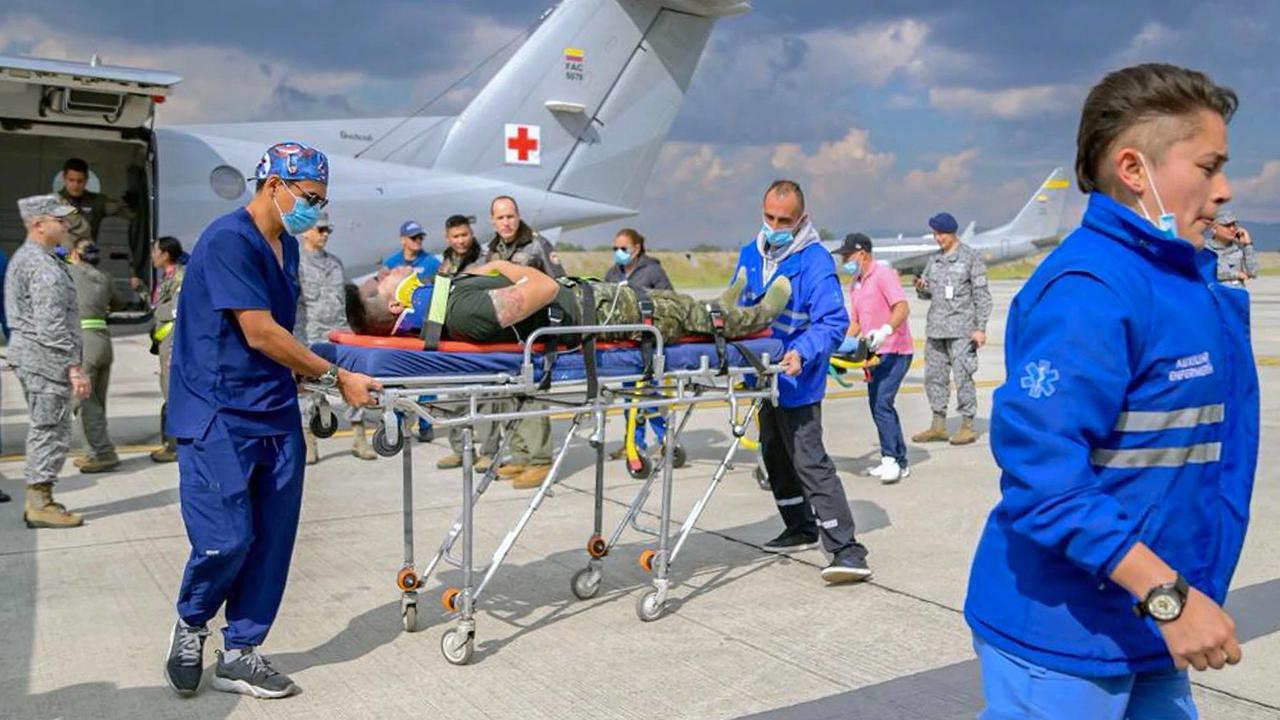 FOTO: Pesawat Hercules Jatuh Sesaat Lepas Landas Puluhan Orang Tewas