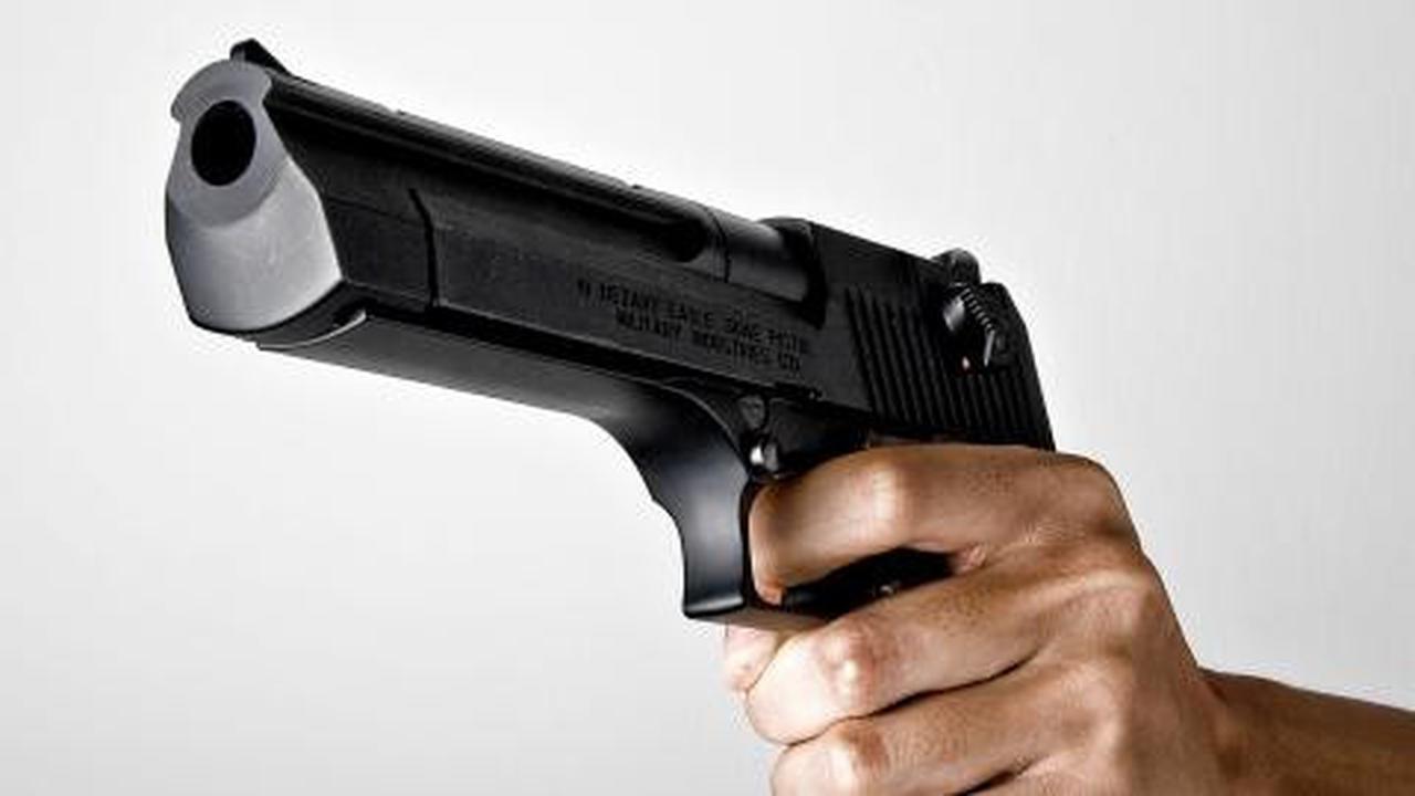Polisi di Surabaya diserang dan senjata dibawa kabur