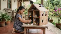Cara Membuat Rumah Boneka dari Kardus Bekas, Ide DIY Murah yang Disukai Anak