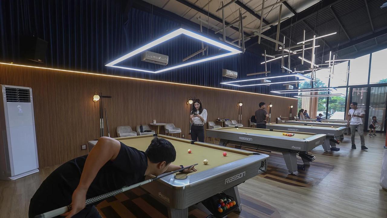 FOTO: Gowadra Billiard Hadirkan Ruang Hiburan Keluarga di PIK 2