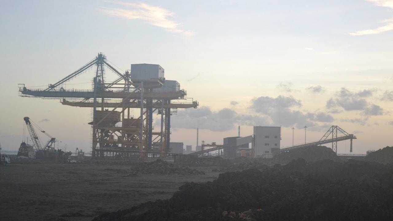 Tekan Konsumsi Batu Bara, PLTU Pelabuhan Ratu Pakai Tanaman Lokal