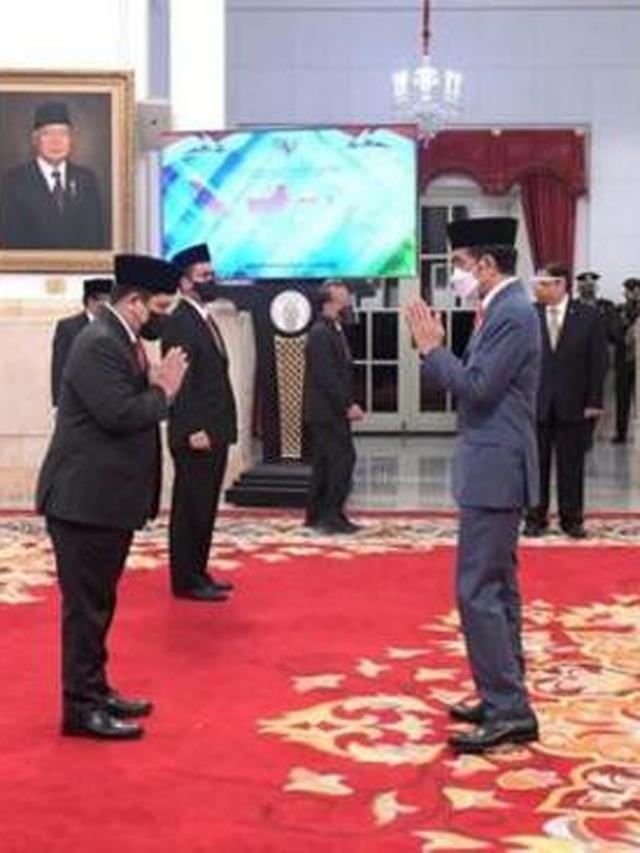 Acara pelantikan dan pengambilan sumpah jabatan Anggota Dewan Pengawas Lembaga Pengelola Investasi (LPI) di Istana Negara Jakarta, Rabu (27/1/2021). (Biro Pers Sekretariat Presiden)