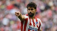 Diego Costa. Striker Spanyol berusia 33 tahun yang baru saja bergabung dengan Wolverhampton Wanderers di awal musim 2022/2023 ini tercatat pernah membela Atletico Madrid selama 7 musim dalam dua periode, yaitu 2010/2011 hingga 2013/2014 dan 2017/2018 hingga 2020/2021. Dalam kurun waktu tersebut ia mampu mengoleksi 83 gol dan 36 assist dari total 216 laga di semua ajang bersama Atletico Madrid. (AFP/Pierre-Philippe Marcou)