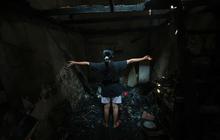 Warga Mengais Sisa Harta Benda Usai Kebakaran di Kramat Pulo Dalam