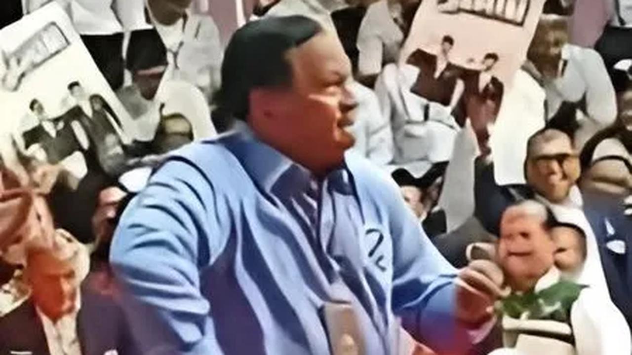 <br>Dalam sambutannya, Prabowo menyebut, dirinya hanya alat yang dimiliki rakyat Indonesia.&nbsp;