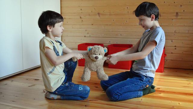 Ilustrasi anak bertengkar