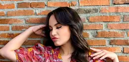 Rossa curi perhatian lewat fresh look di foto terbarunya. (instagram.com/itsrossa910)
