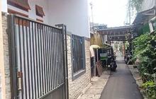 VIDEO: Penampakan Rumah Sopir Fortuner 'Adik Jenderal' Pelat Palsu TNI Ternyata di Gang Sempit