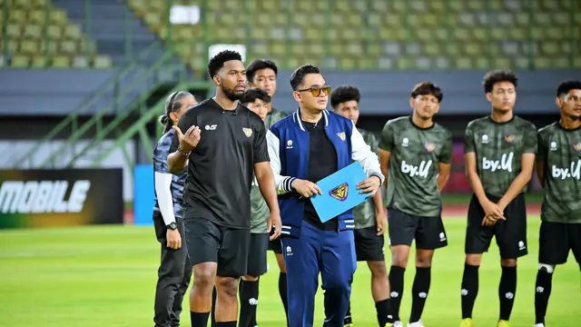 Aksi Daniel Sturridge di Bekasi