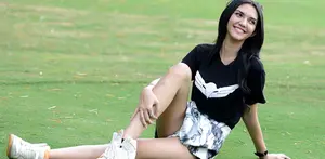 Alexa Key tidak terlalu suka mengikuti perkembangan fashion setiap masanya, ia nyaman dengan gaya simpelnya. Selain itu, ia mengkoleksi banyak sekali sneakers.