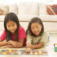 Habiskan Akhir Pekan di Rumah dengan Berbagai Permainan Ini | via: rinso.co.id