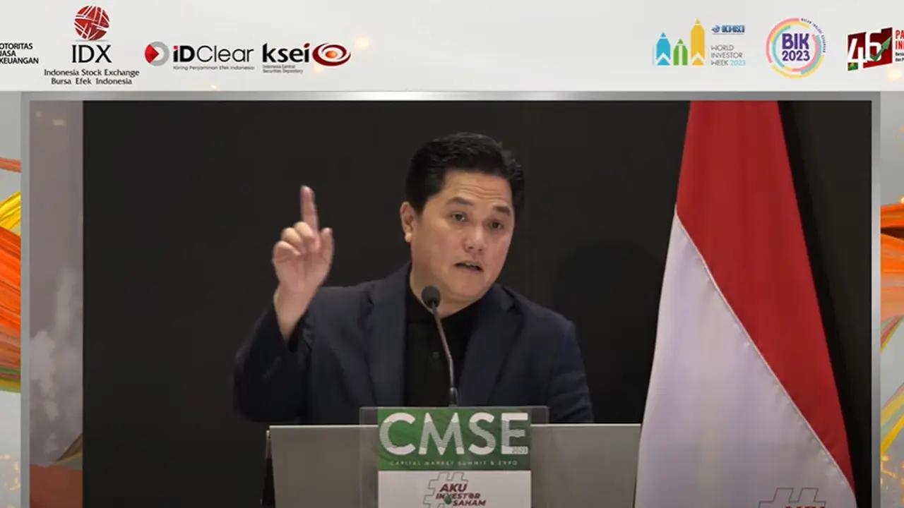 Menteri BUMN sekaligus Ketua Yayasan Bakti Sepak Bola Indonesia Erick Thohir beri sambutan di acara CMSE 2023, Inspirational Talk: Berinvestasi untuk Berprestasi di BEI, Sabtu (28/10/2023). (Foto: tangkapan layar/Agustina Melani)