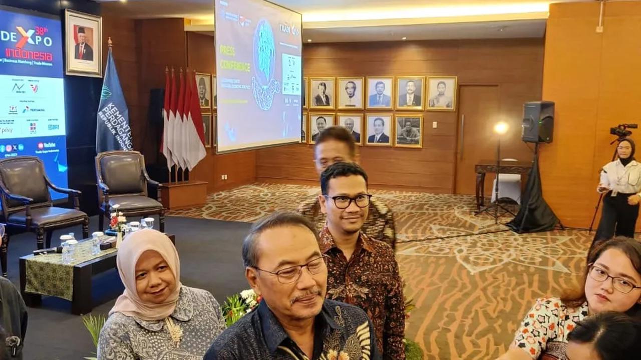 "Jadi, ini masih dalam wacana pembahasan mengenai apakah ini terlarang atau tidak? apakah kratom masuk psikotropika atau tidak, itu sjaa. Kami akan ikut kalau sudah ada keputusan," tandas Didi.