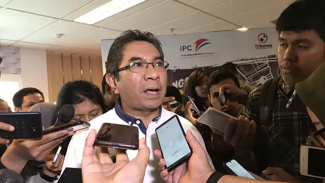 Direktur Utama PT Pelabuhan Indonesia II (Persero) atau IPC, Elvyn G Masassya.