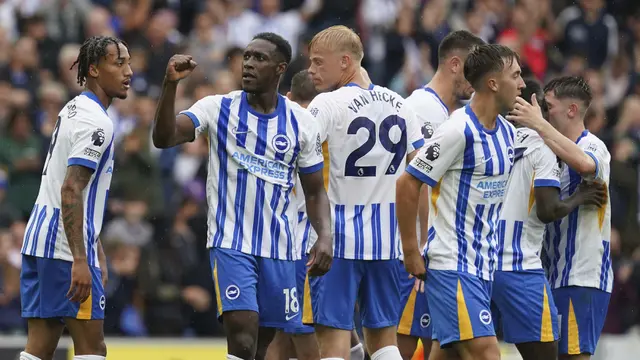 Foto: Gol Telat Joao Pedro Bawa Brighton Pecundangi MU di Liga Inggris