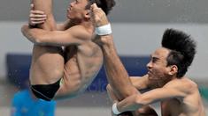 Aksi peloncat indah dari berbagai negara dalam rangka tes event cabang akuatik Asian Games 2018 di kolam renang Senayan, Jakarta yang akang berlangsung dari tanggal 5-15 Desember 2017.  (Bola.com/Peksi Cahyo)