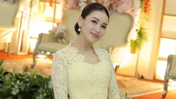 Ayu Ting Ting Kondangan Bareng Kevin Gusnadi, Tampil Serasi