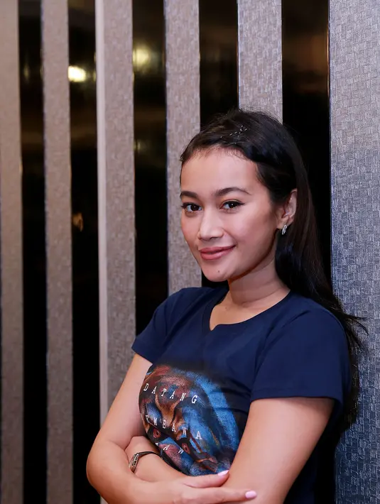 Aktris pemeran film ‘Badoet’ ini mengaku sudah menemukan pria spesial yang diketahui berprofesi sebagai pengacara. Ia tak menutupi jika dirinya sedang menunggu hari bahagia dimana ia akan mengakhiri kesendiriannya tersebut. (Galih W. Satria/Bintang.com)