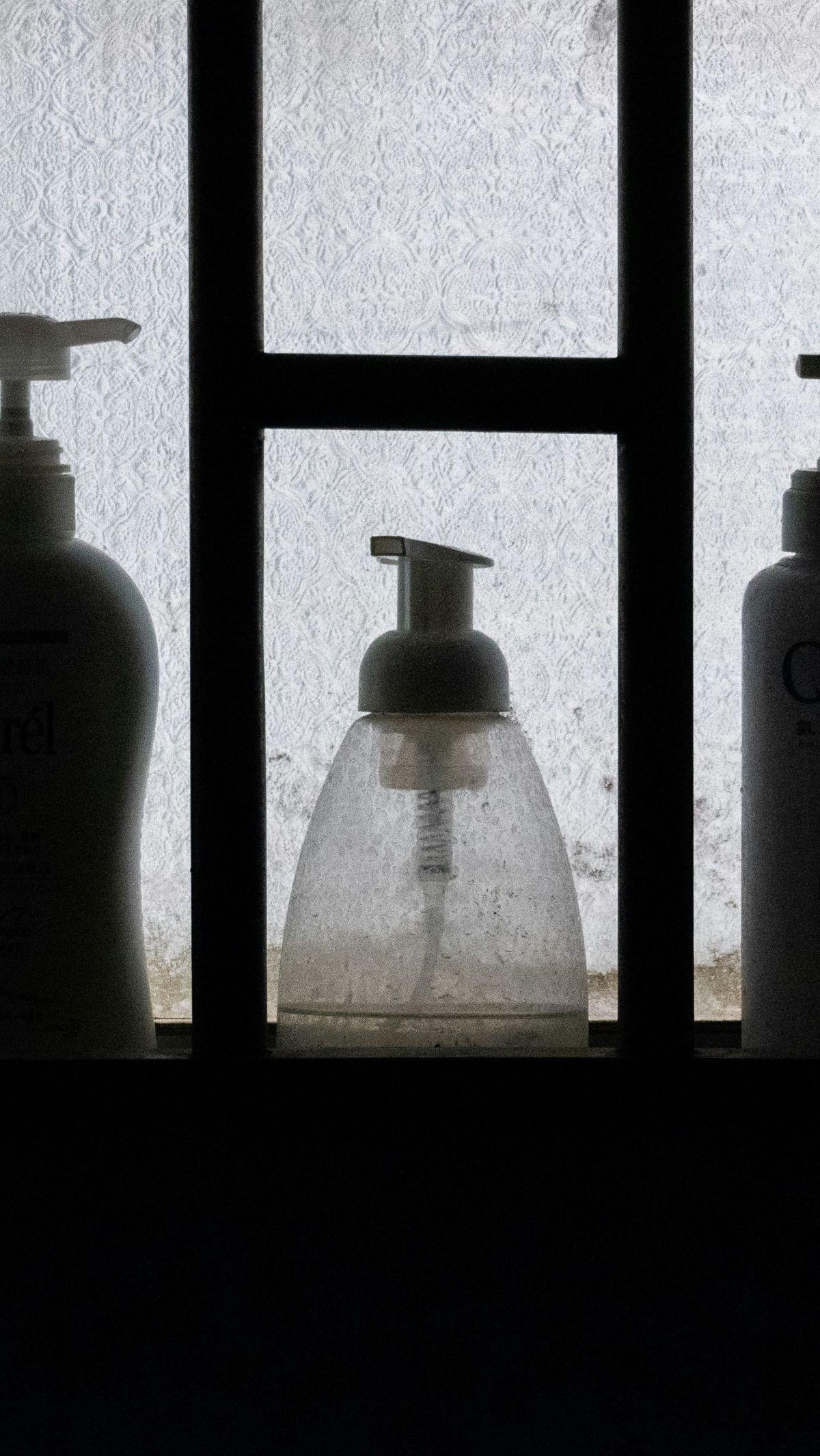 <b>Perbedaan Deodoran dan Antiperspirant</b>
