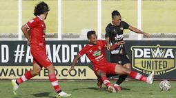 Tiga gol Dewa United masing-masing disarangkan oleh Bayu Nugroho, Achmad Faris Ardiansyah dan Jajang Sukmara. (Bola.com/M iqbal Ichsan)