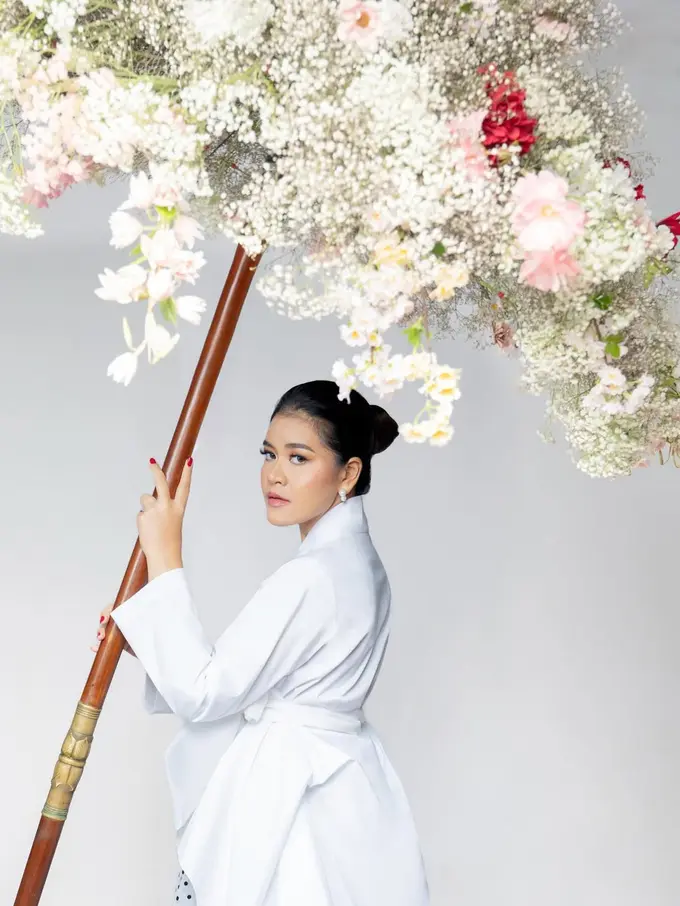 Bak Bunga yang Mekar di Usia 35 Tahun, Kahiyang Ayu Rayakan Ulang Tahun dengan Gaya Effortless Chic