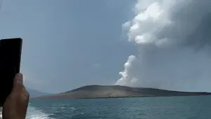 Anak Krakatau Mendadak Tenang Usai Teror Abu